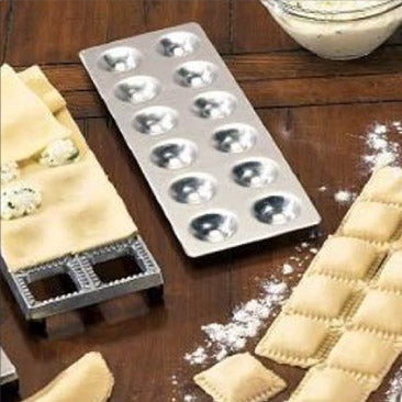 Medium Ravioli Form – C. Palmer Manufacturing Inc.